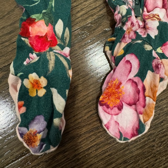 Posh Peanut Footie Ruffled Zippered One Piece 9-12 Months floral - Picture 6 of 9